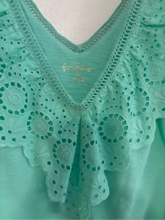 Lilly Pulitzer Tops - Lilly Pulitzer Mint Green Eyelet V-Neck Tunic